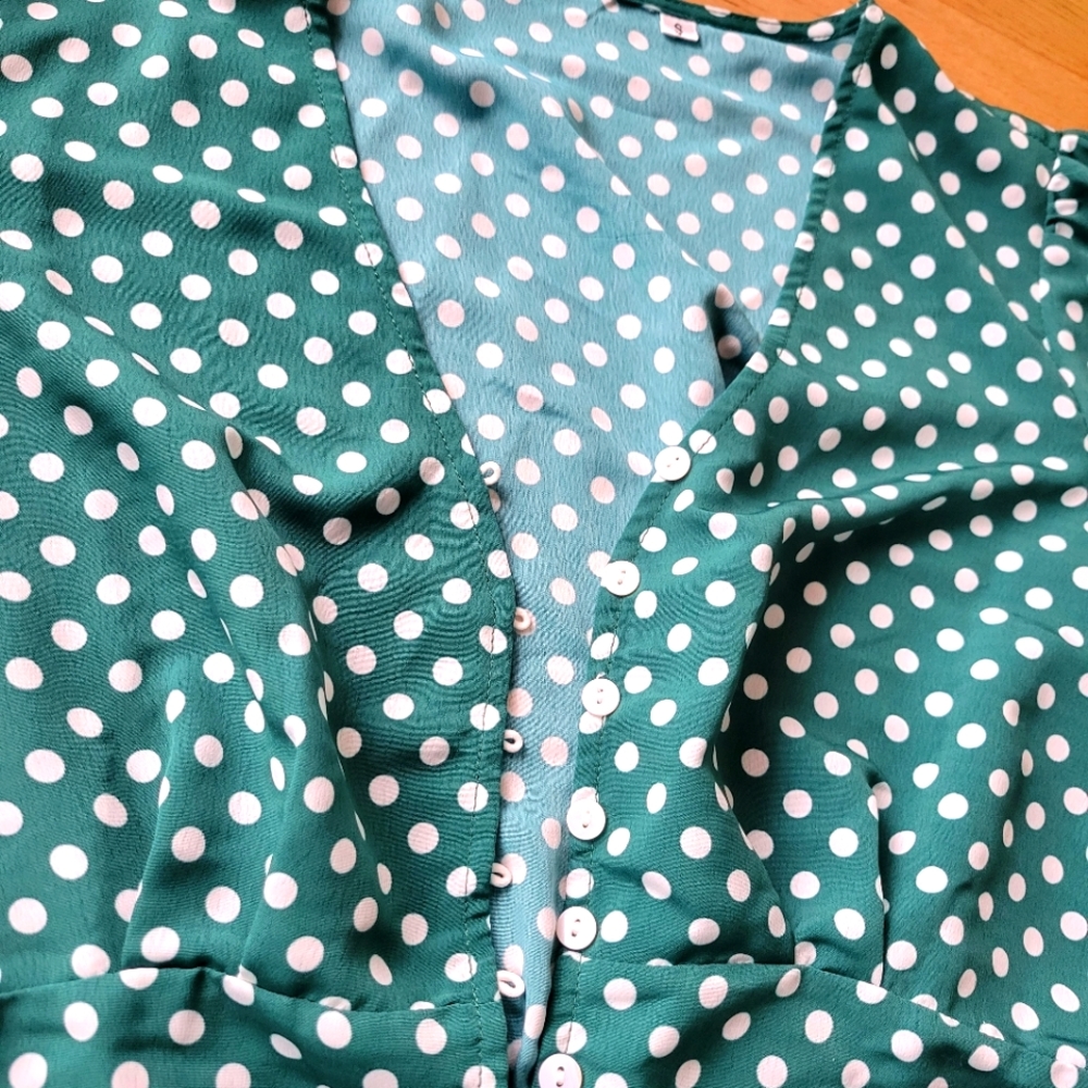 Dot top - Picture 3 of 5